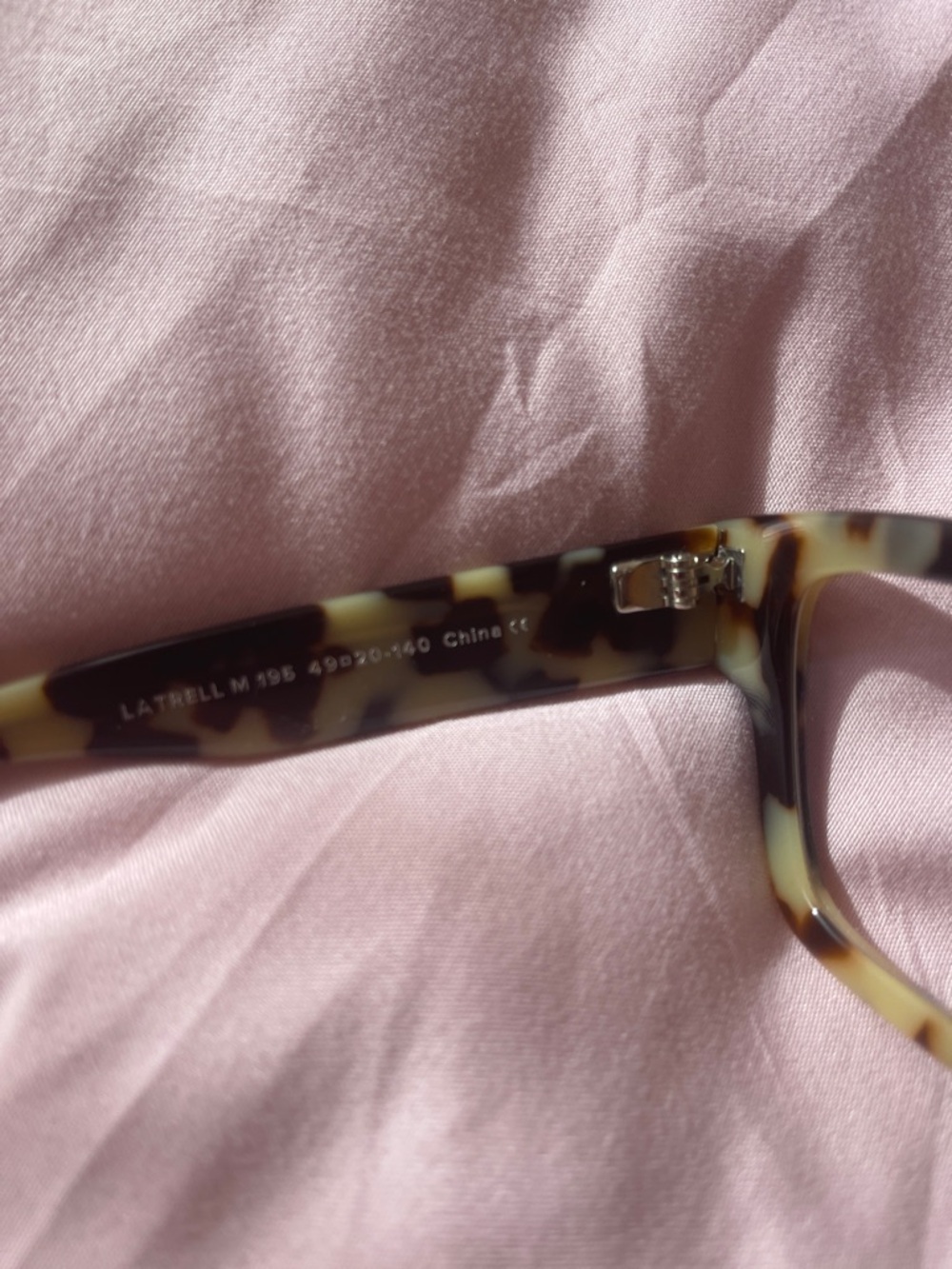 Warby Parker Blonde Tortoise Square Glasses - Picture 4 of 5
